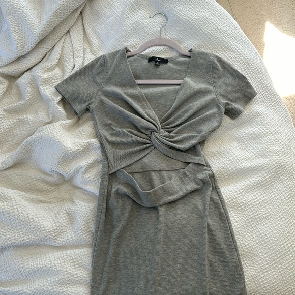 Lulus cut out tshirt midi dress in grey - Picture 3 of 4